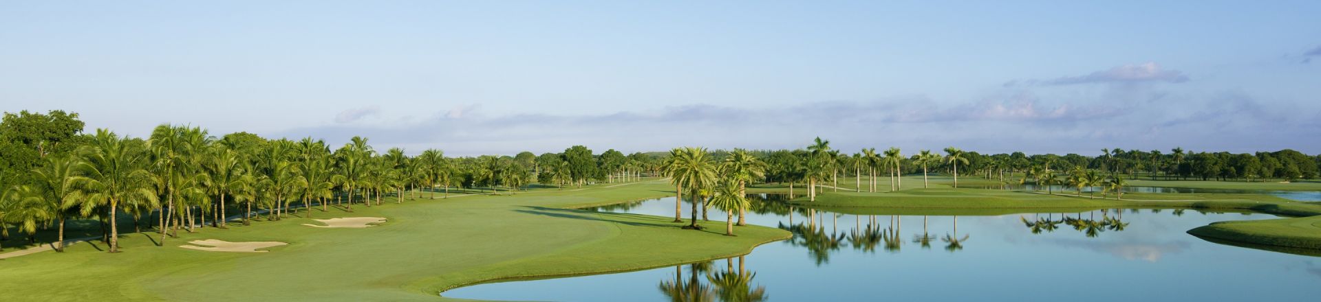 Play golf in Florida at Blue Monster Golf Course, Trump National Doral