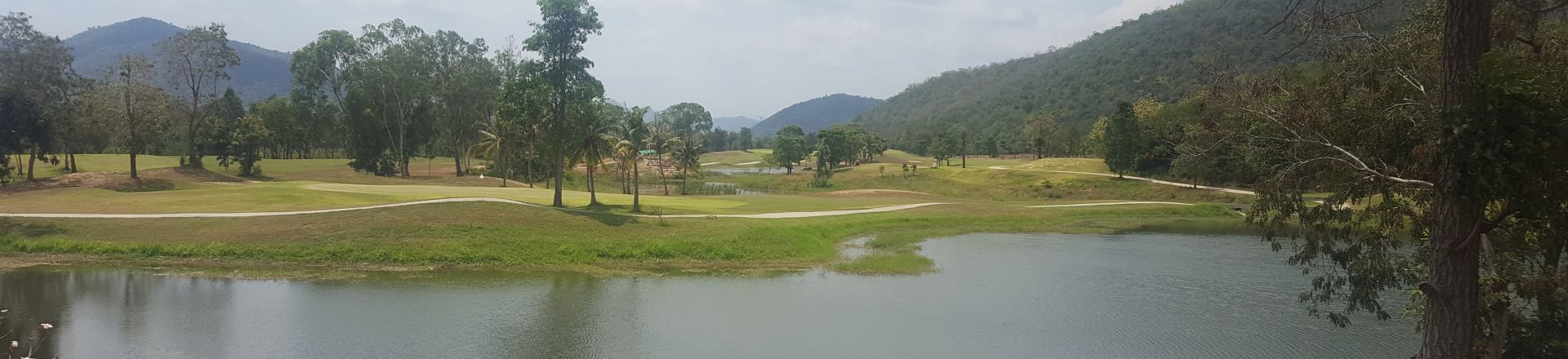 Play golf in Thailand at Majestic Creek Country Club