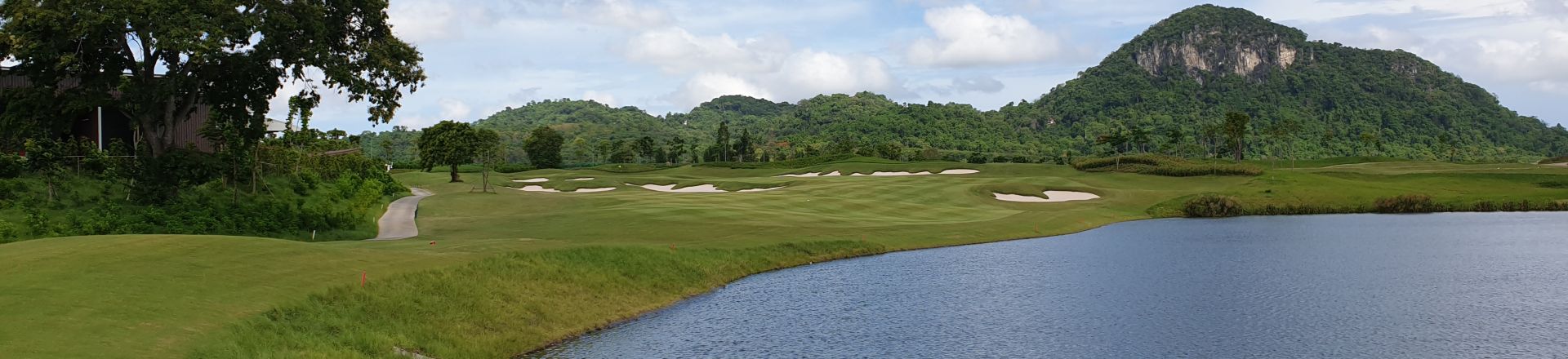 Play golf in Thailand at Chee Chan Golf Course