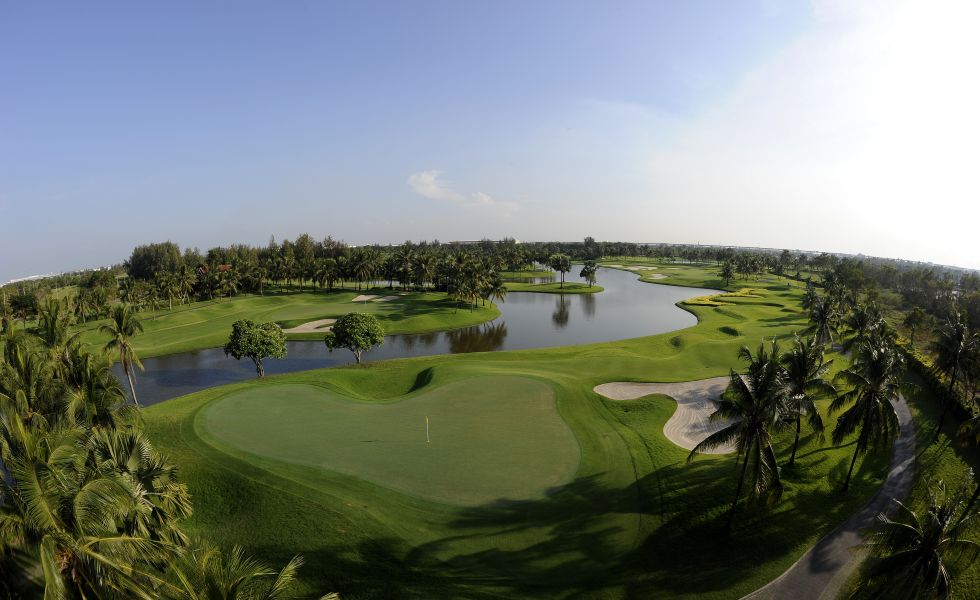 Play golf in Bangkok at Thai Country Club